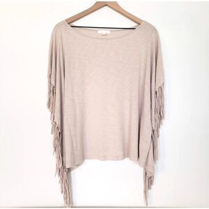 Mavonie Beige SIZE S Fringe Short Sleeve Boho Batwing Poncho Top Cowgirl Western